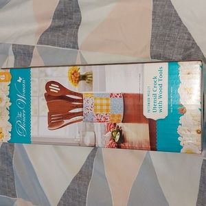 The Pioneer Woman utensil crock